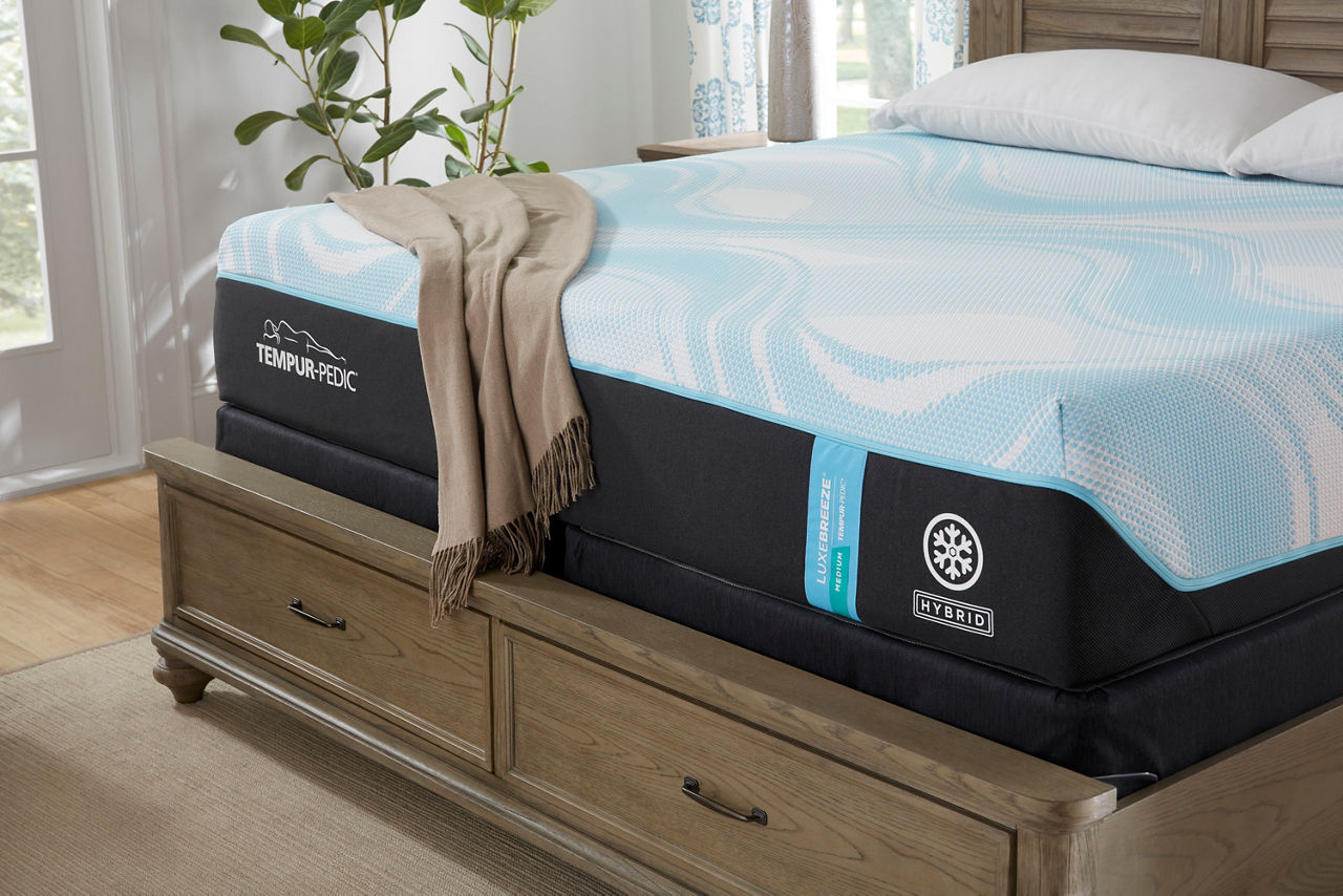 Luxe Breeze Medium Hybrid Mattress